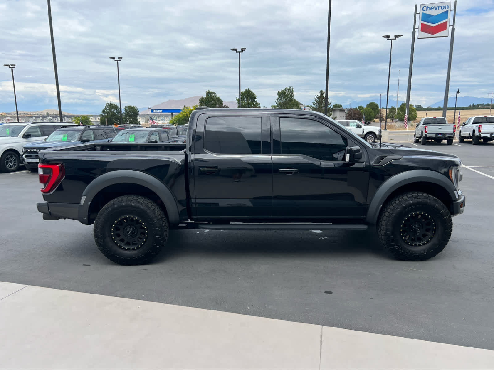 Certified 2022 Ford F150 Raptor w/ Raptor 37 Performance Package AWD/4WD image 6
