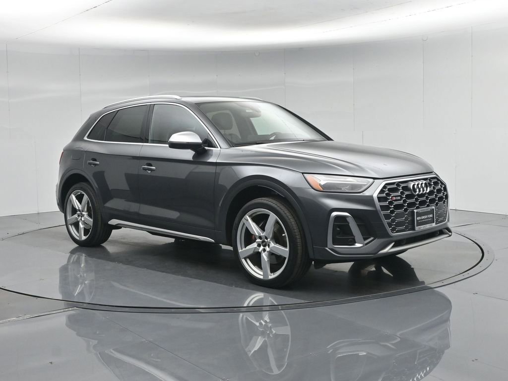 Used 2021 Audi SQ5 Premium w/ Convenience Package image 3