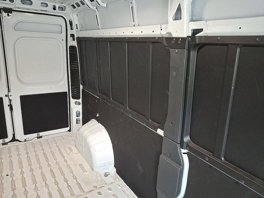 Used 2026 RAM ProMaster 2500 w/ Convenience Group FWD image 14