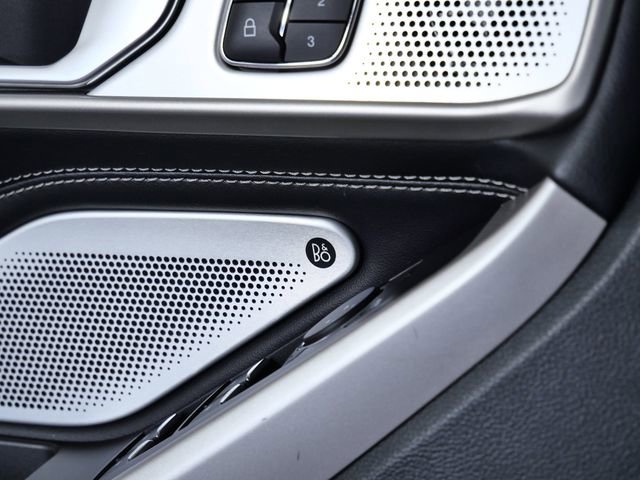 Certified 2024 Ford Explorer Limited w/ Limited Technology Package image 29