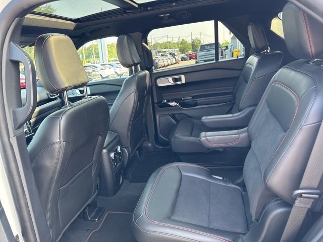 Certified 2022 Ford Explorer ST-Line w/ Class IV Trailer Tow Package image 11