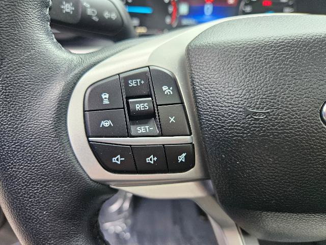 Certified 2022 Ford Explorer XLT w/ Equipment Group 202A AWD/4WD image 19