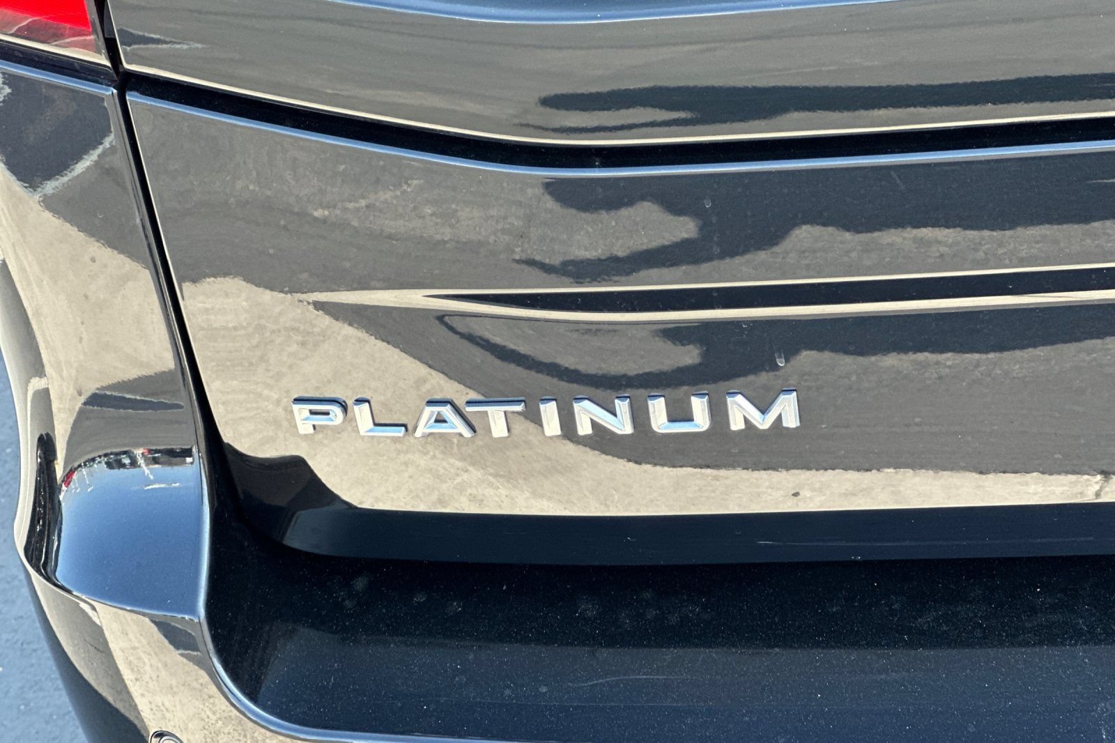 Certified 2025 Ford Expedition Platinum AWD/4WD image 28