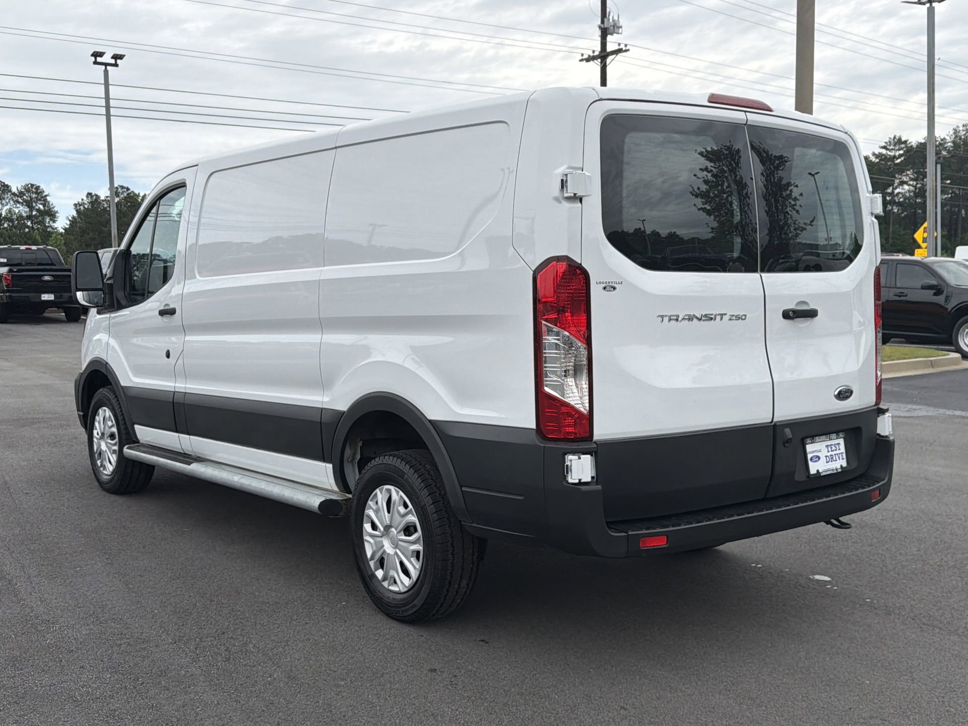 Certified 2025 Ford Transit 250 Low Roof w/ Exterior Upgrade Package RWD image 22