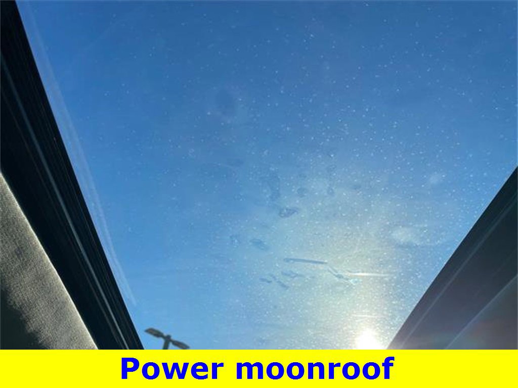 Used 2024 Toyota Highlander XLE image 23