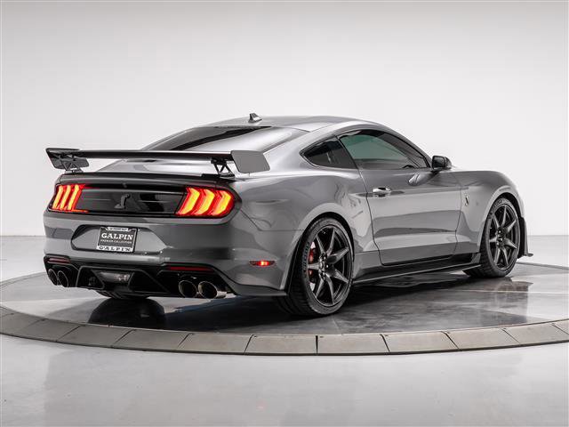 Certified 2021 Ford Mustang Shelby GT500 w/ Carbon Fiber Track Pack image 4