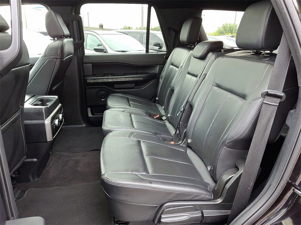 Certified 2021 Ford Expedition XLT image 10