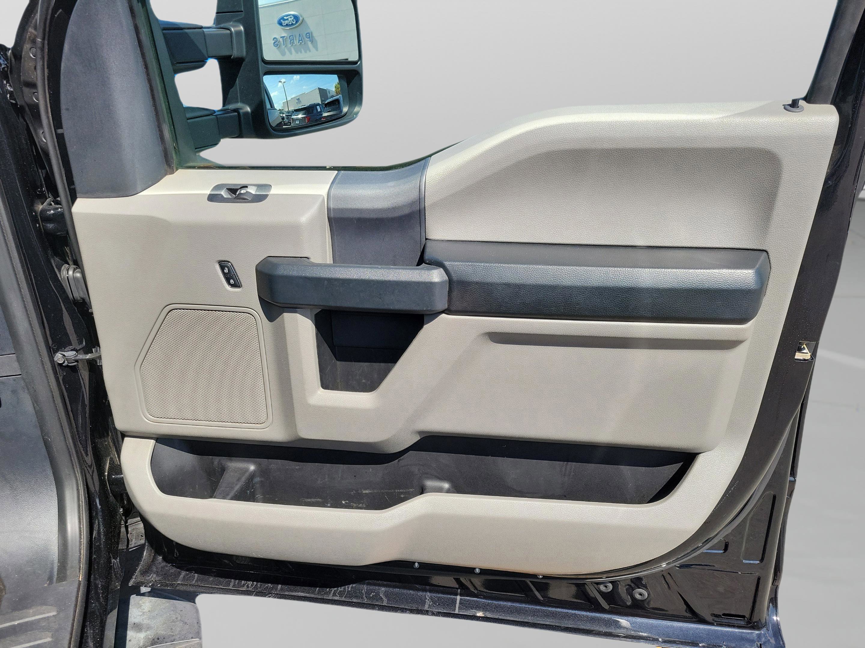 Certified 2022 Ford F350 XL w/ Power Equipment Group image 8