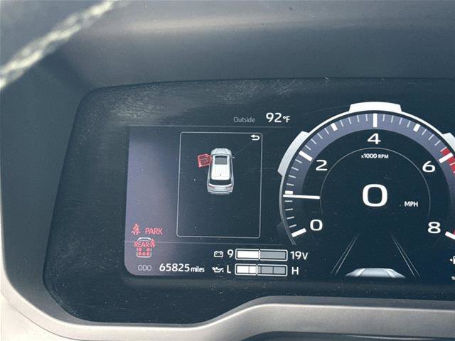 Used 2023 Toyota Sequoia Capstone AWD/4WD image 27