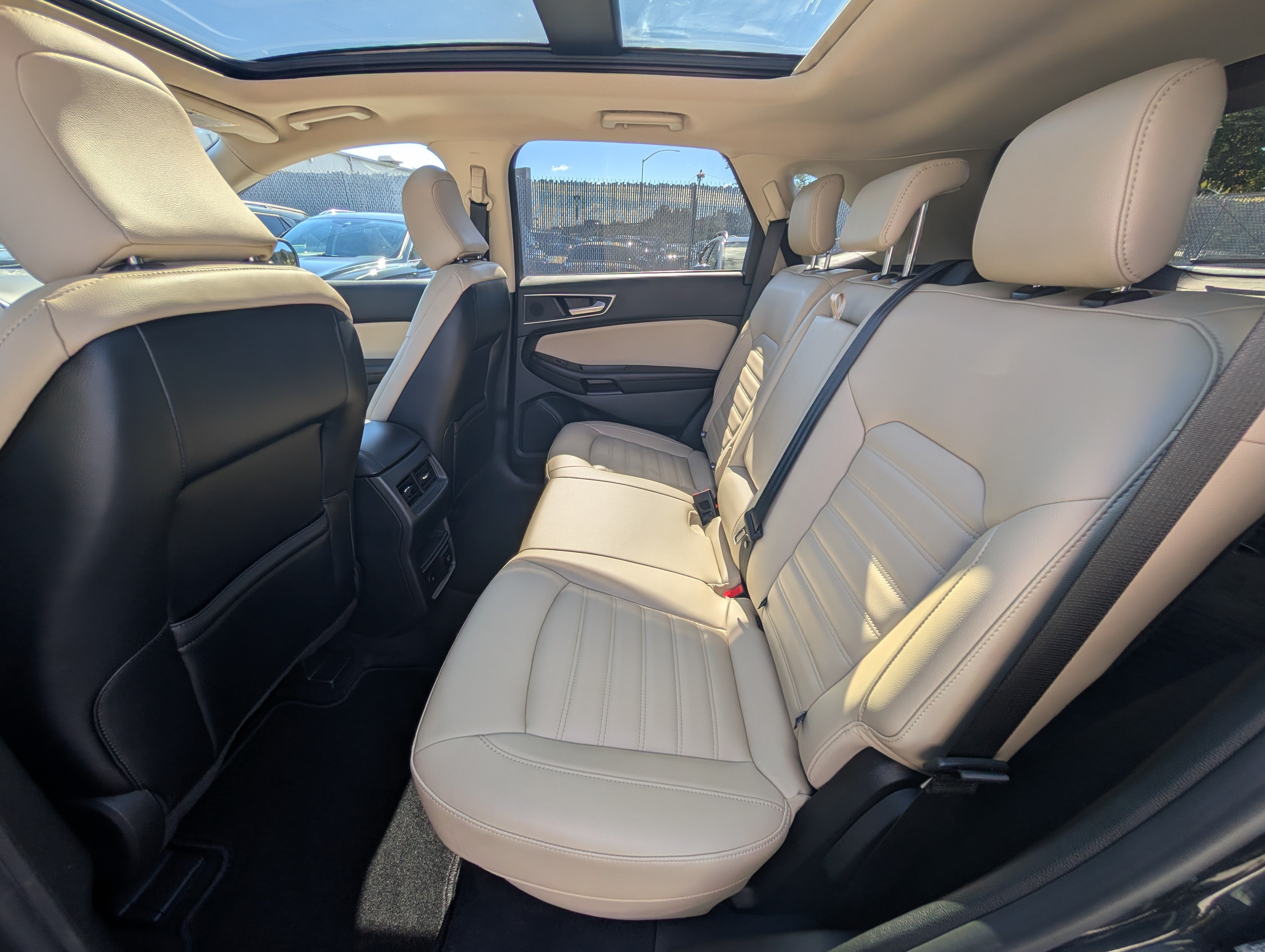 Certified 2023 Ford Edge SEL w/ Convenience Package AWD/4WD image 16