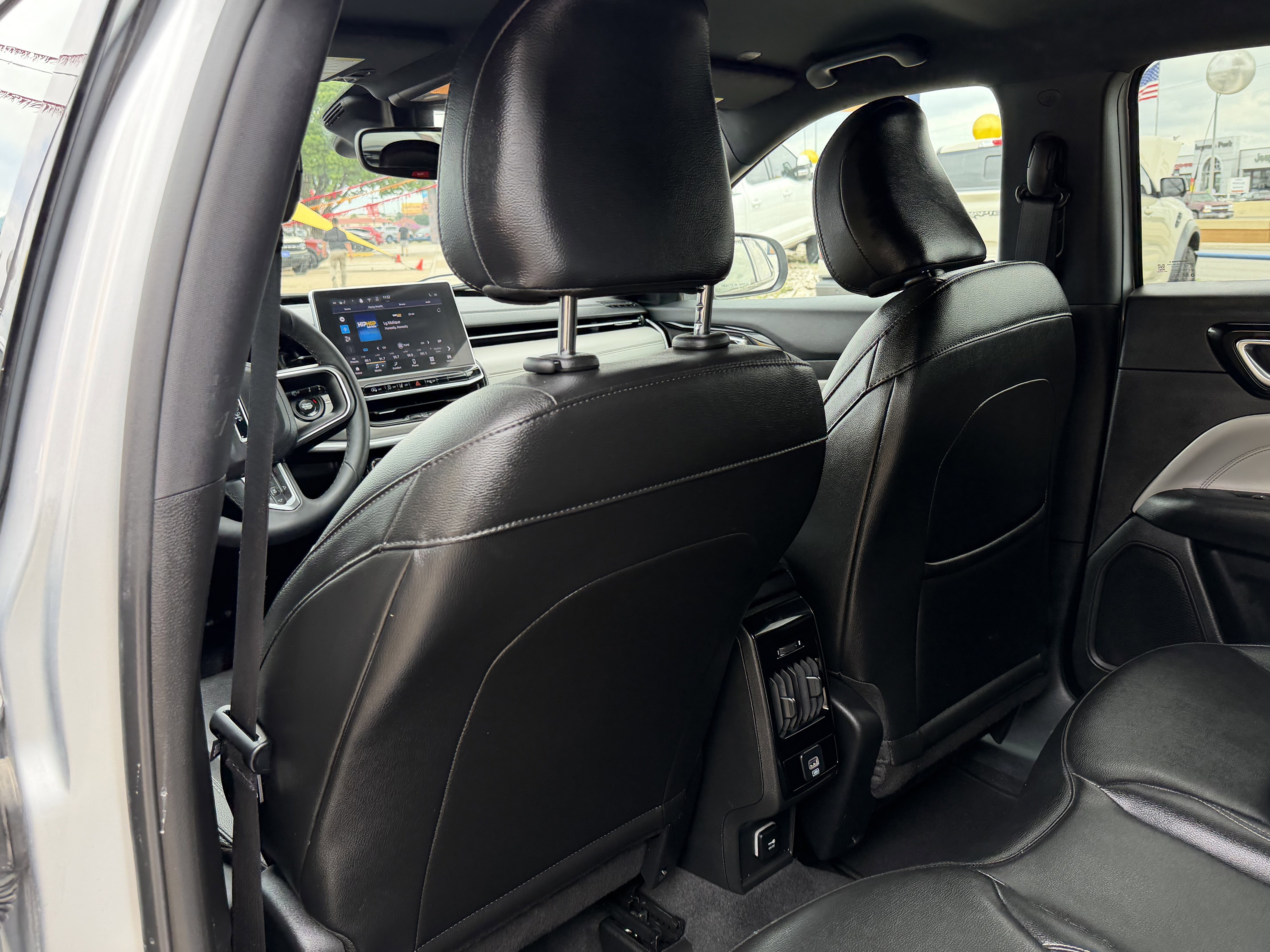 Used 2026 Jeep Compass Limited image 15