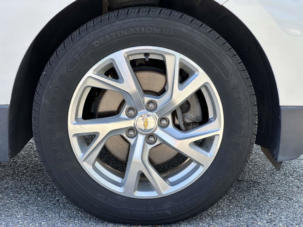 Used 2018 Chevrolet Equinox LT FWD image 8