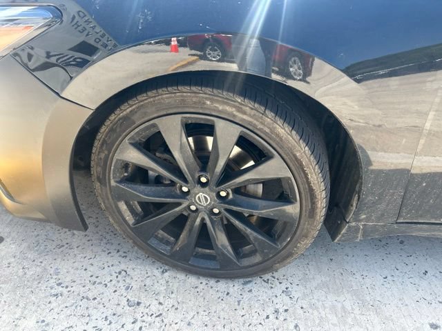 Used 2019 Nissan Maxima SR w/ Premium Package FWD image 15