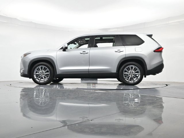 Used 2024 Toyota Grand Highlander AWD image 35