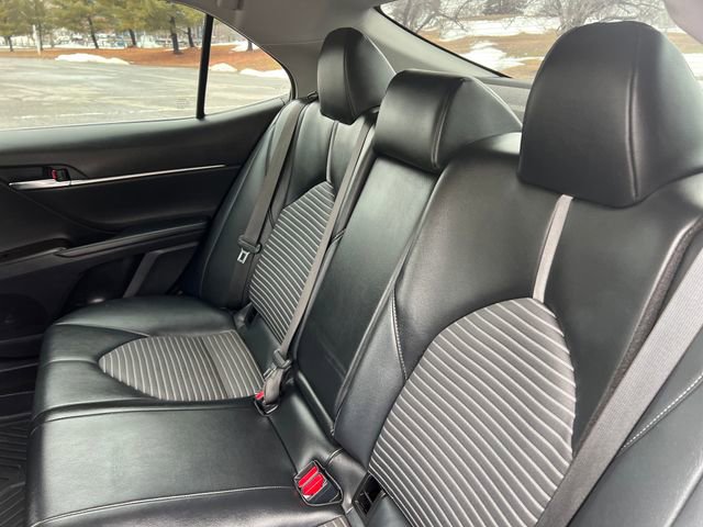 Used 2021 Toyota Camry SE image 24