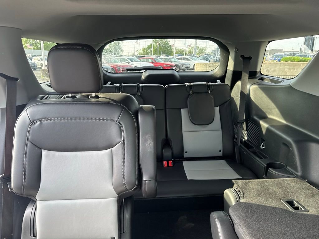 Certified 2023 Ford Explorer XLT w/ Equipment Group 202A image 9