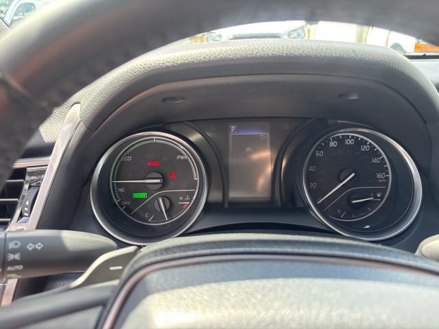 Used 2021 Toyota Camry SE FWD image 19