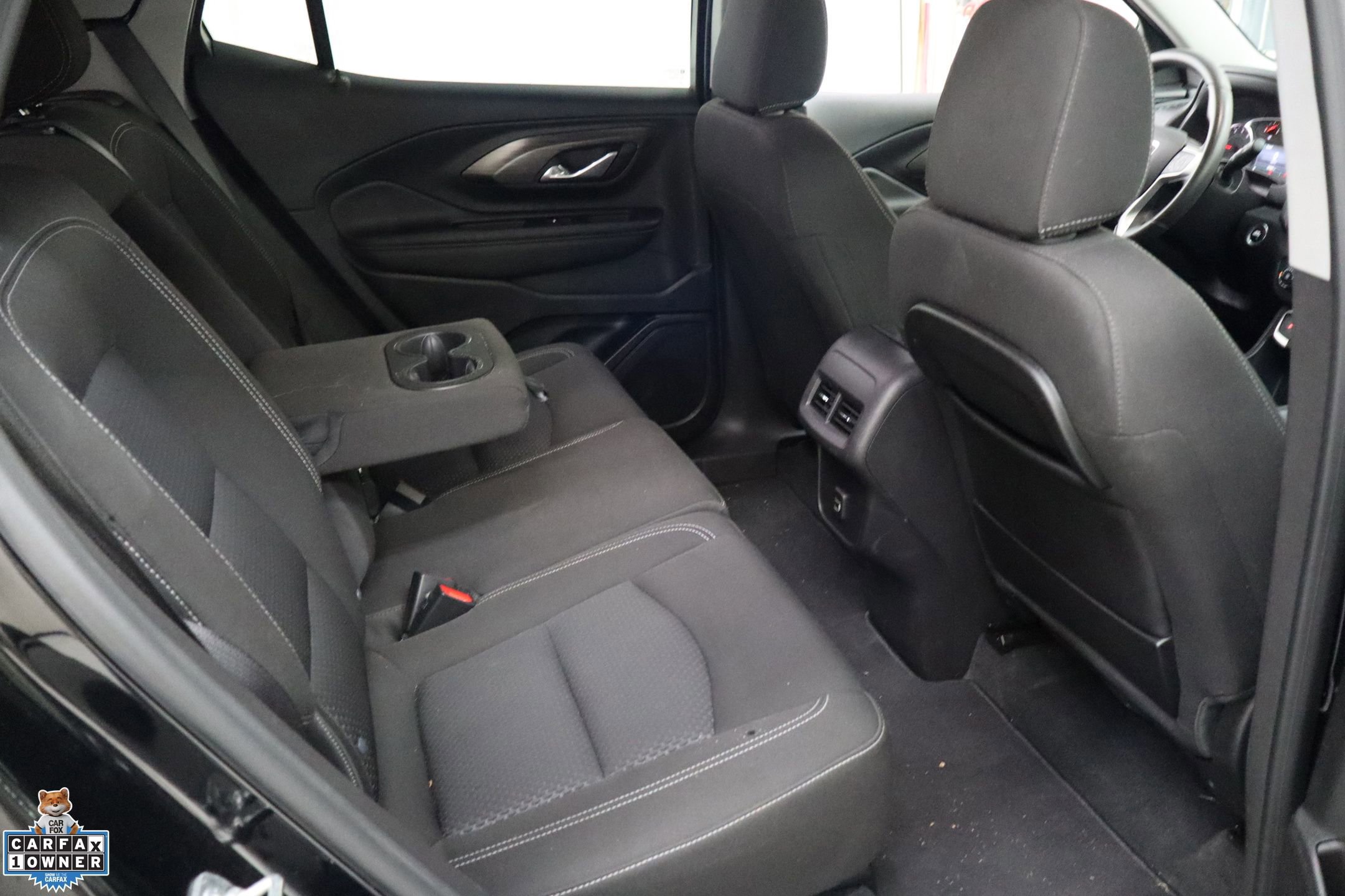 Used 2024 GMC Terrain SLE image 31