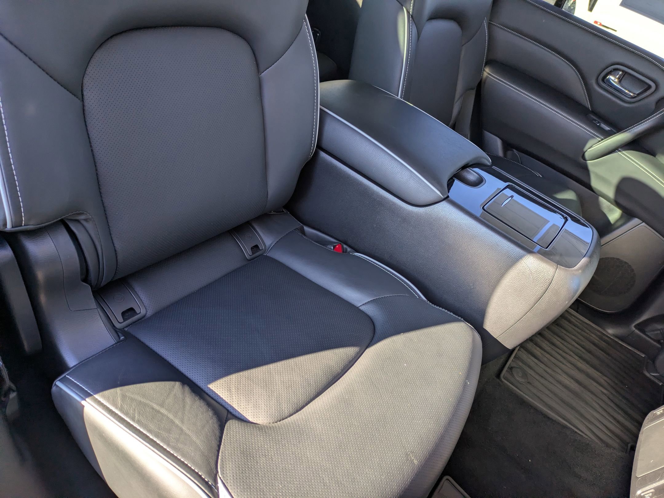 Used 2023 INFINITI QX80 Premium Select w/ Cargo Package image 39