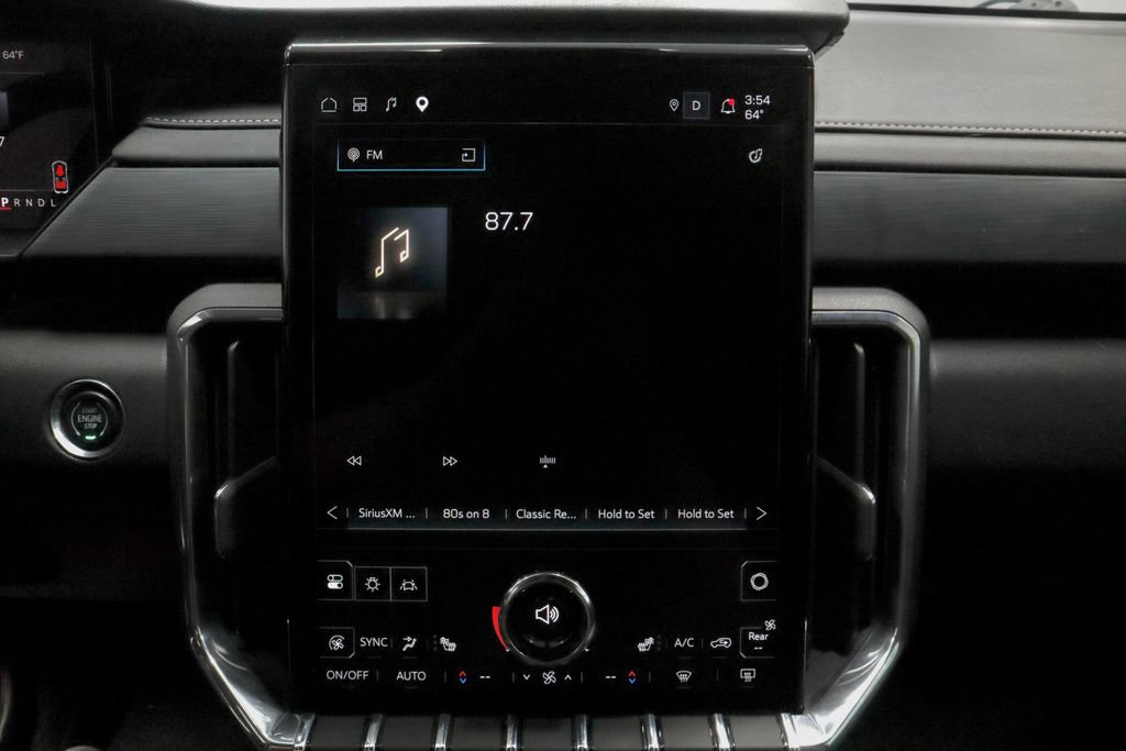 Used 2025 GMC Acadia Elevation AWD/4WD image 3