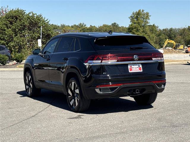 Used 2026 Volkswagen Atlas Cross Sport SE FWD image 6