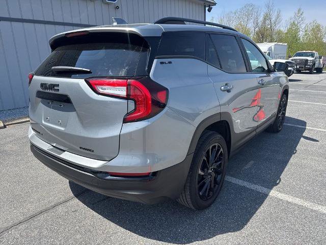Used 2024 GMC Terrain SLE w/ Elevation Edition AWD/4WD image 3