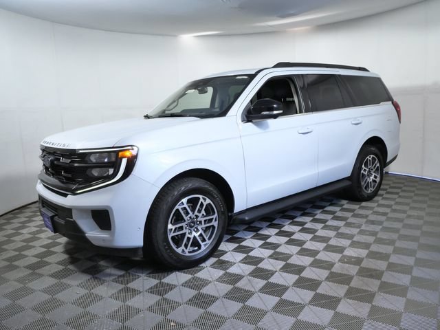 Certified 2025 Ford Expedition Active AWD/4WD image 5