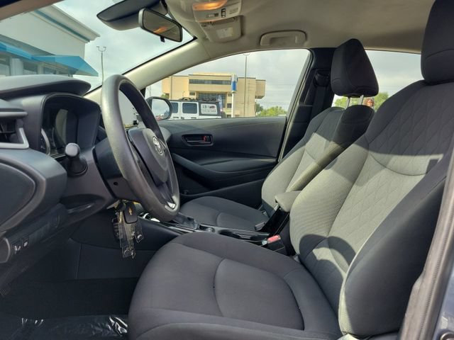 Used 2022 Toyota Corolla LE FWD image 16