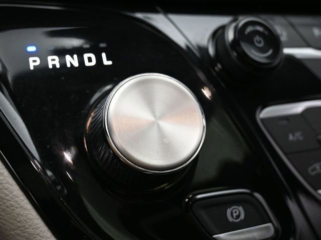 Used 2024 Chrysler Pacifica Limited image 23