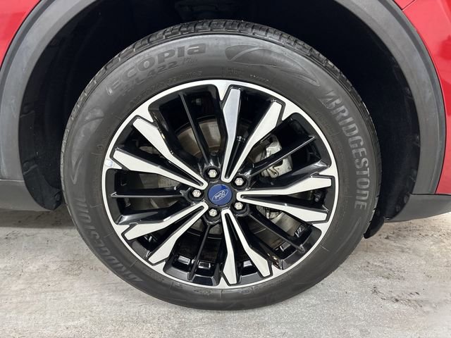 Certified 2022 Ford Escape SEL w/ SEL Stealth AWD Package image 2