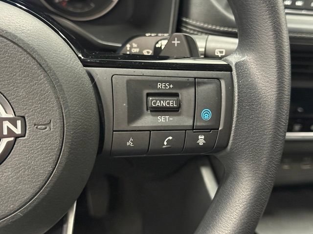 Used 2023 Nissan Rogue SV AWD/4WD image 18