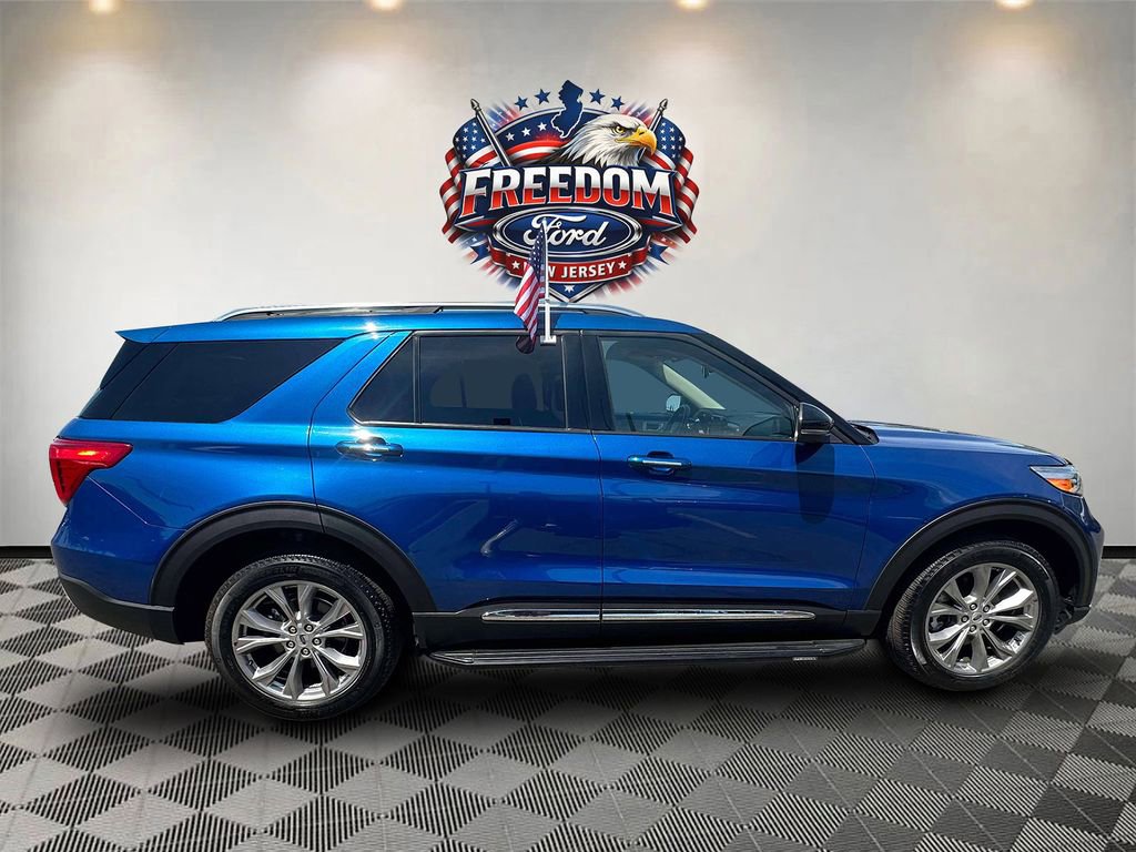 Certified 2023 Ford Explorer Limited w/ Equipment Group 301A AWD/4WD image 3