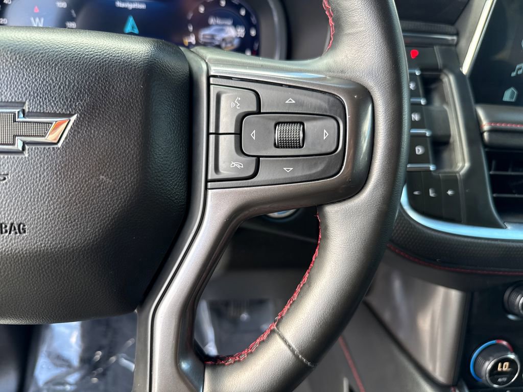 Used 2023 Chevrolet Suburban RST w/ Luxury Package image 17