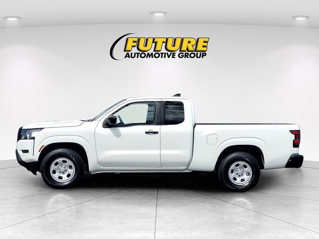 Used 2022 Nissan Frontier S image 2
