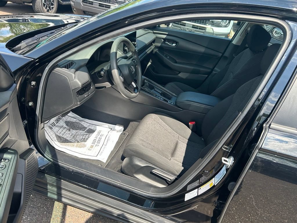 Used 2023 Honda Accord LX image 16