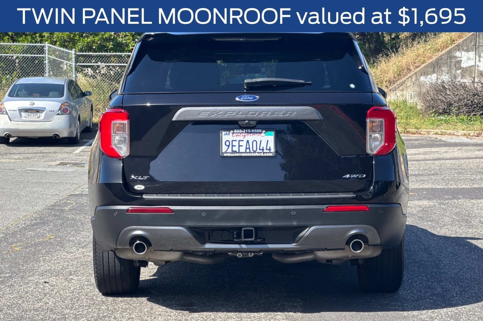 Certified 2022 Ford Explorer XLT w/ Equipment Group 202A AWD/4WD image 6