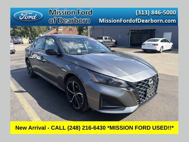 Used 2024 Nissan Altima 2.5 SR FWD image 1
