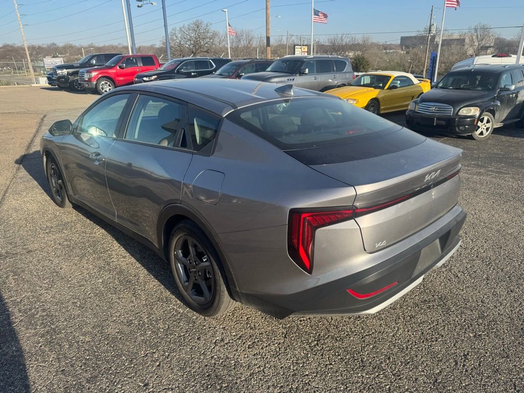 Used 2025 Kia K4 LXS image 5