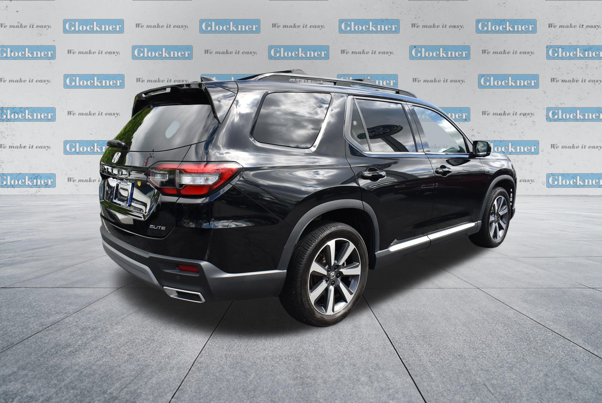 Used 2023 Honda Pilot Elite image 6