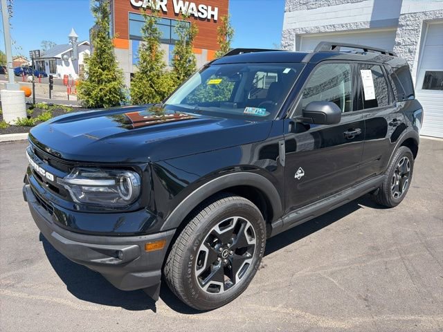 Certified 2022 Ford Bronco Sport Outer Banks w/ Tech Package AWD/4WD image 2