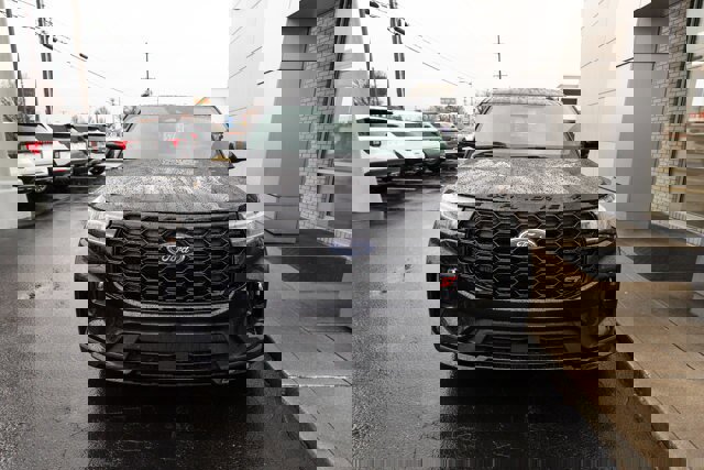 Certified 2025 Ford Explorer ST image 7