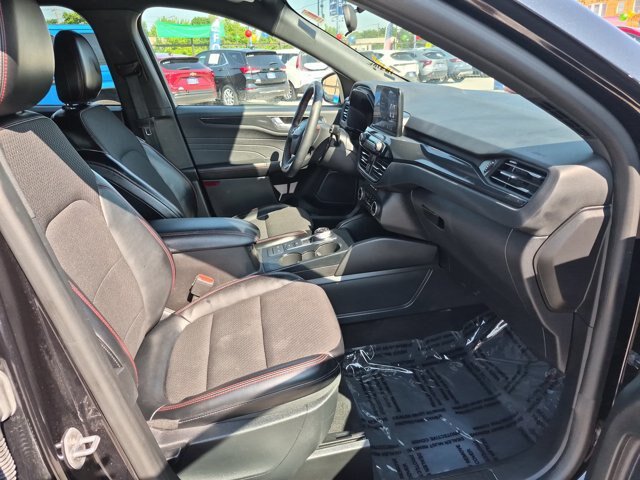 Certified 2024 Ford Escape ST-Line AWD/4WD image 31