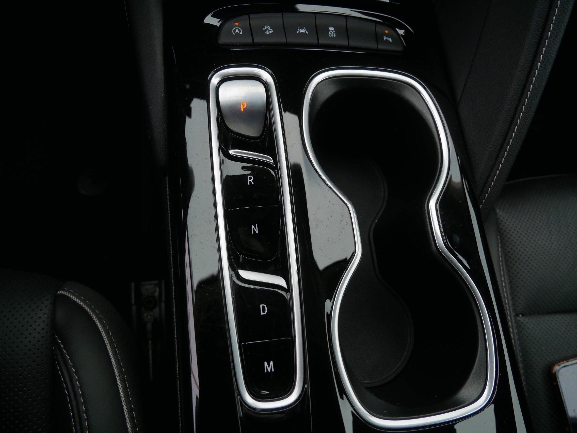 Used 2021 Buick Envision Essence w/ Technology Package I image 24