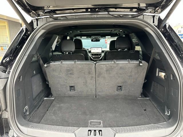 Certified 2025 Ford Explorer ST w/ Sun And Sound Package image 34