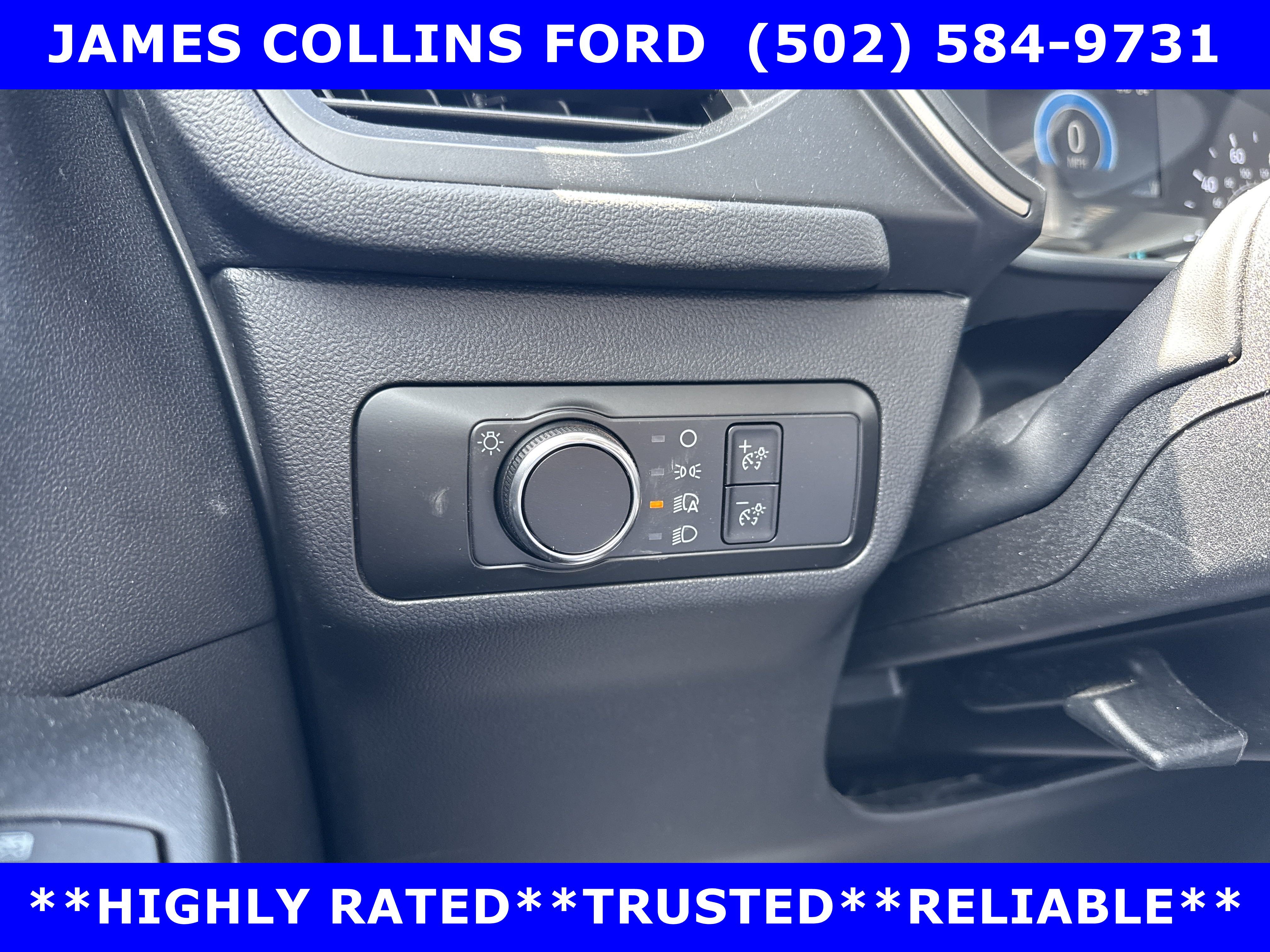 Certified 2022 Ford Escape SE w/ Cold Weather Package AWD/4WD image 30
