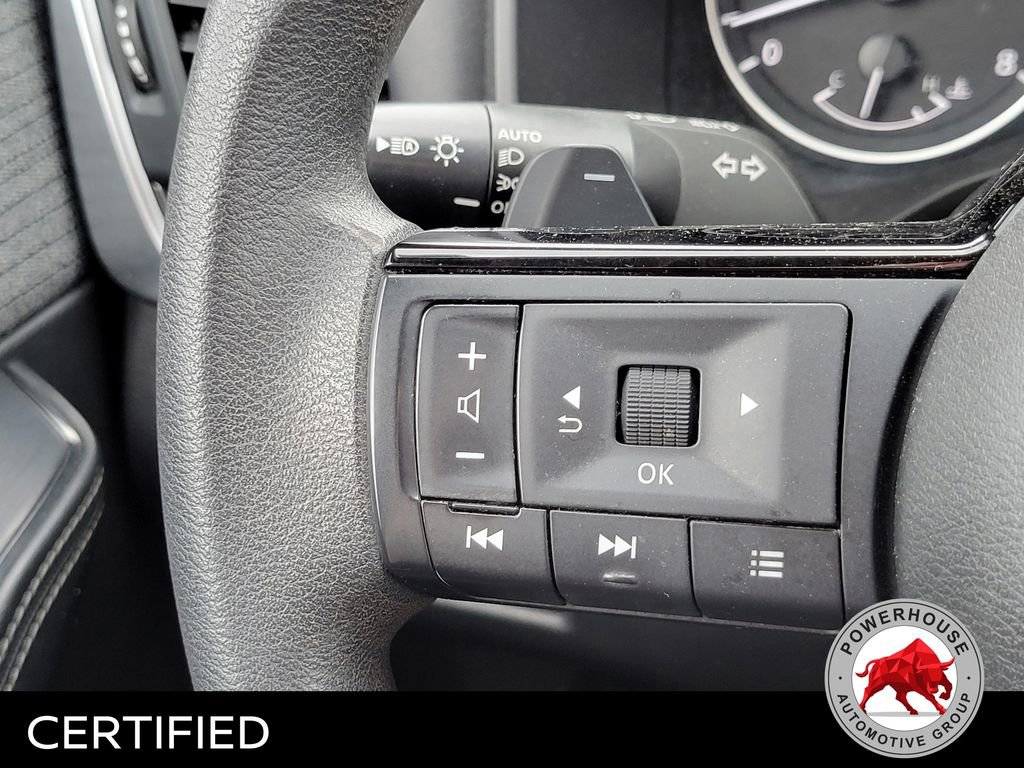 Used 2023 Nissan Rogue SV image 27