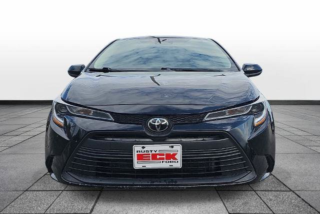 Used 2024 Toyota Corolla LE FWD image 2