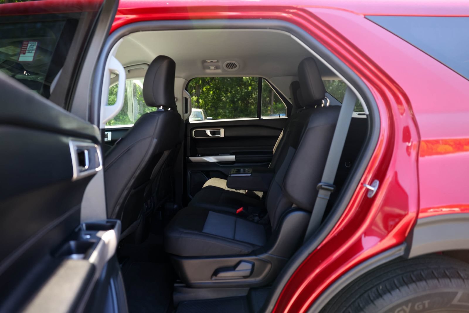 Certified 2023 Ford Explorer XLT AWD/4WD image 16