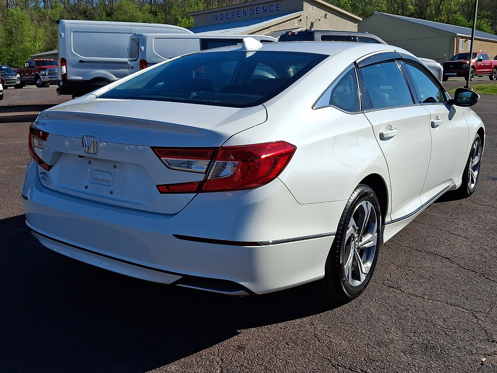 Used 2020 Honda Accord EX-L image 10