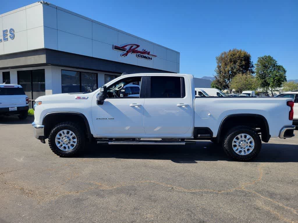 Used 2023 Chevrolet Silverado 2500 LT w/ Convenience Package AWD/4WD image 2
